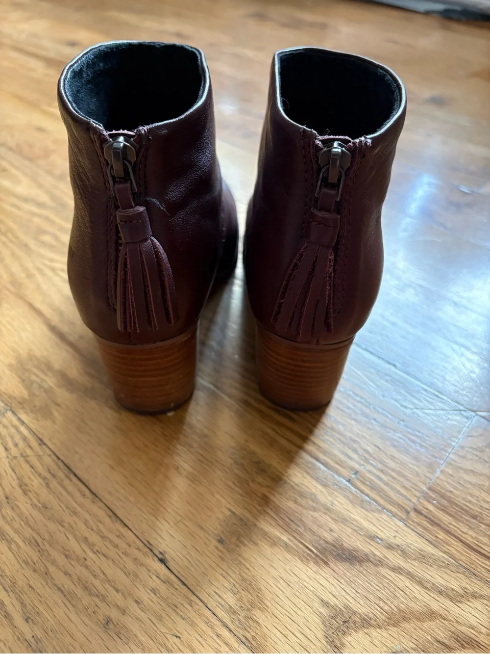 Toms Women's Wine Leather Ankle Boot